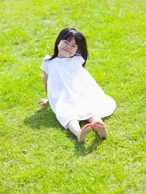 子どもと触れ合いながら学べる保育士学校
