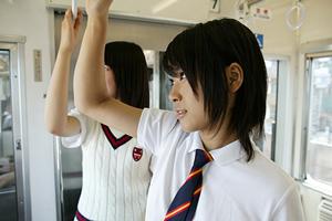 馬と触れ合いながら成長できる学校